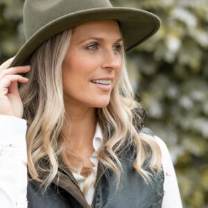 Hat (1) - White Diamond