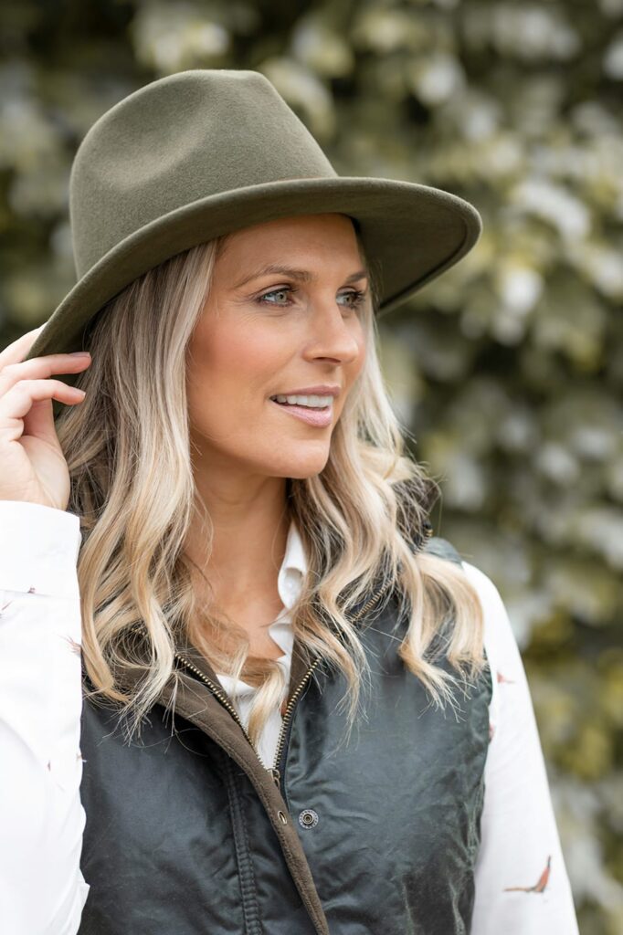 Hat (1) - White Diamond